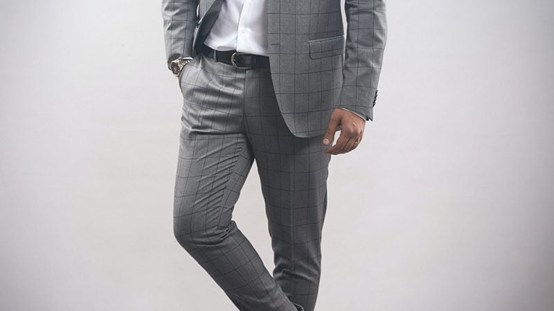Garnitur ślubny w kratkę – czy to dobry wybór?