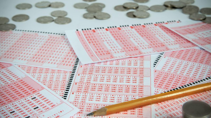 Lotto – ile zarabia właściciel lotto?