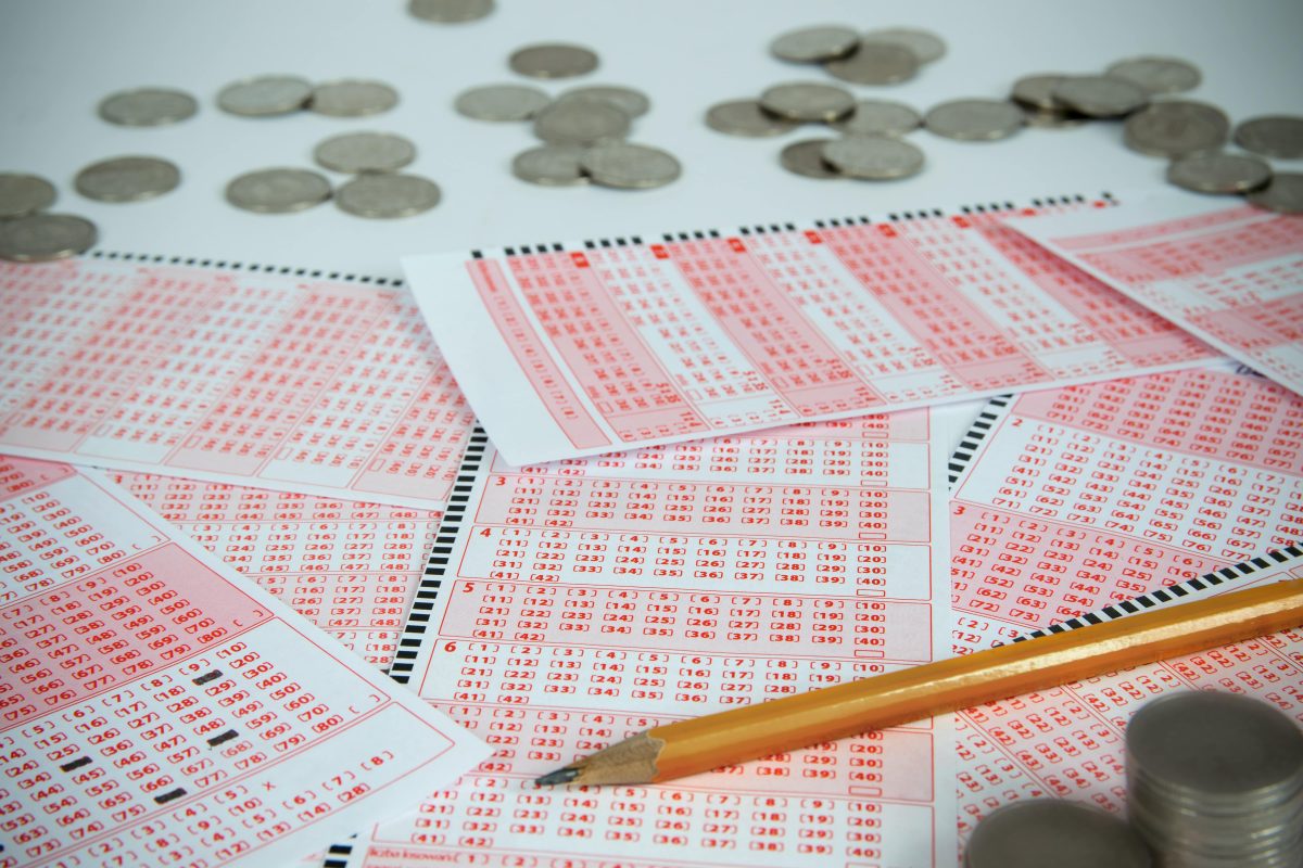 Lotto – ile zarabia właściciel lotto?