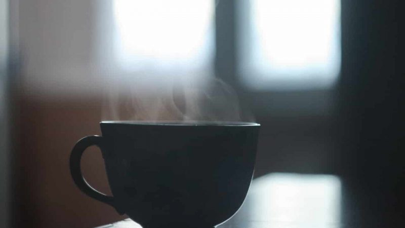 Jak usunąć plamy z herbaty? Skuteczne sposoby