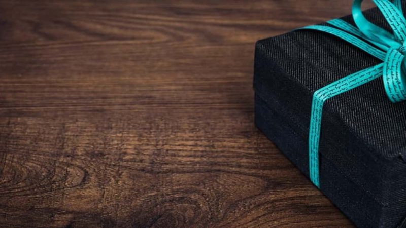 Prezent dla żony za urodzenie dziecka – co kupić?