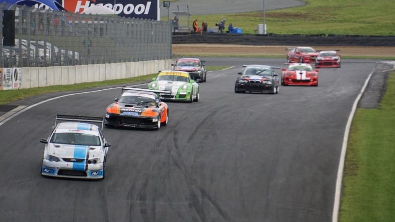 Rajd samochodowy dla amatorów – gdzie i jak zacząć?