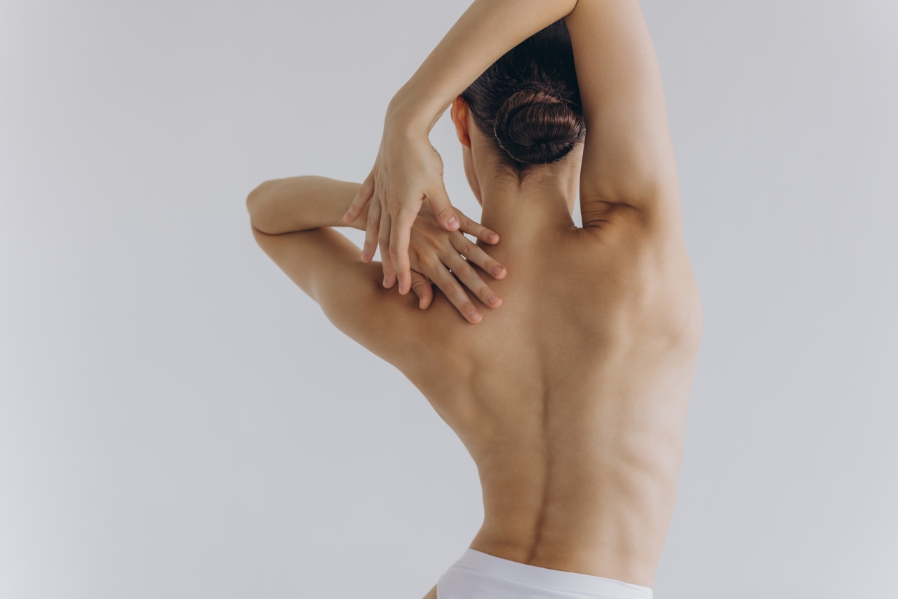 Jak dbać o swoje plecy, kiedy praca zmusza Cię do siedzenia?