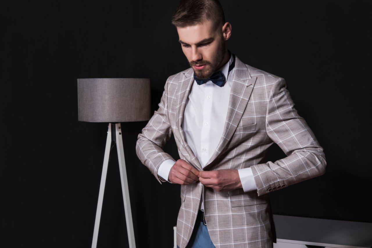 Garnitur na wesele – jak wybrać model, który pasuje do okazji?
